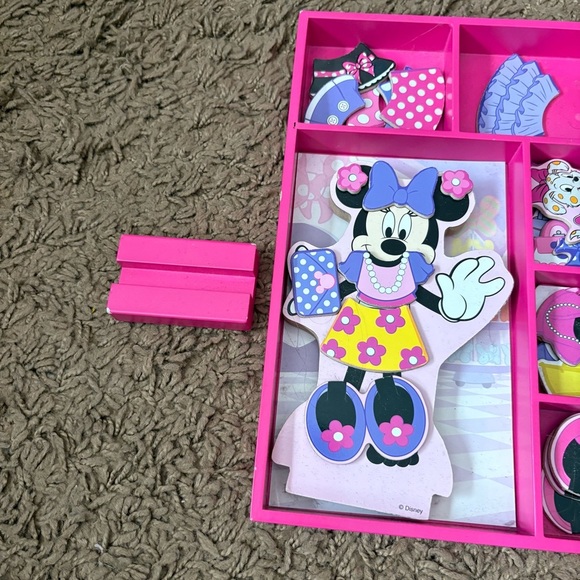 Minnie Mouse 25-Piece Magnetic Wooden Doll Dress-Up Set for  Disney Minnie Mouse Wooden Dress-Up Set in Bright Pink and Purple Magnetic